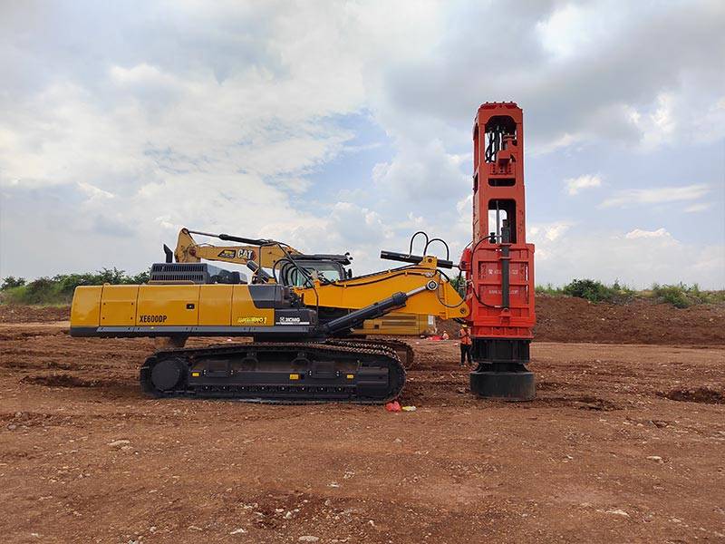 HC180高速液壓夯實(shí)機(jī)昆明長水機(jī)場施工 HC180高速液壓夯實(shí)機(jī)昆明長水機(jī)場施工