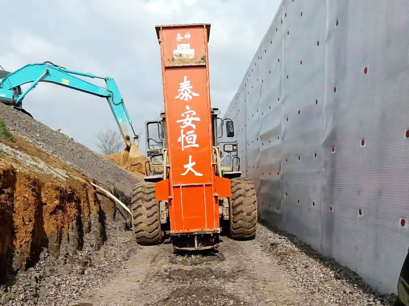 鏟車改夯實(shí)機(jī)